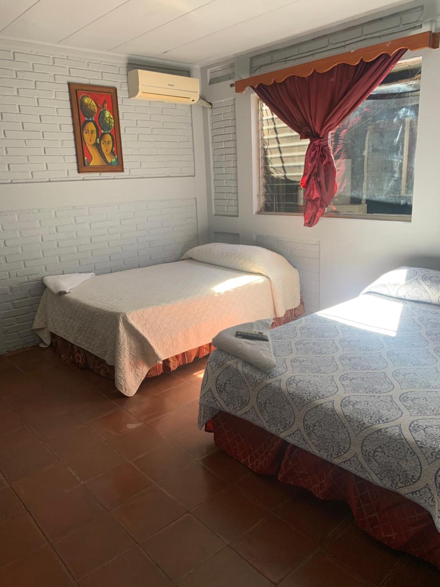 Managua Hotel Oasis Екстер'єр фото
