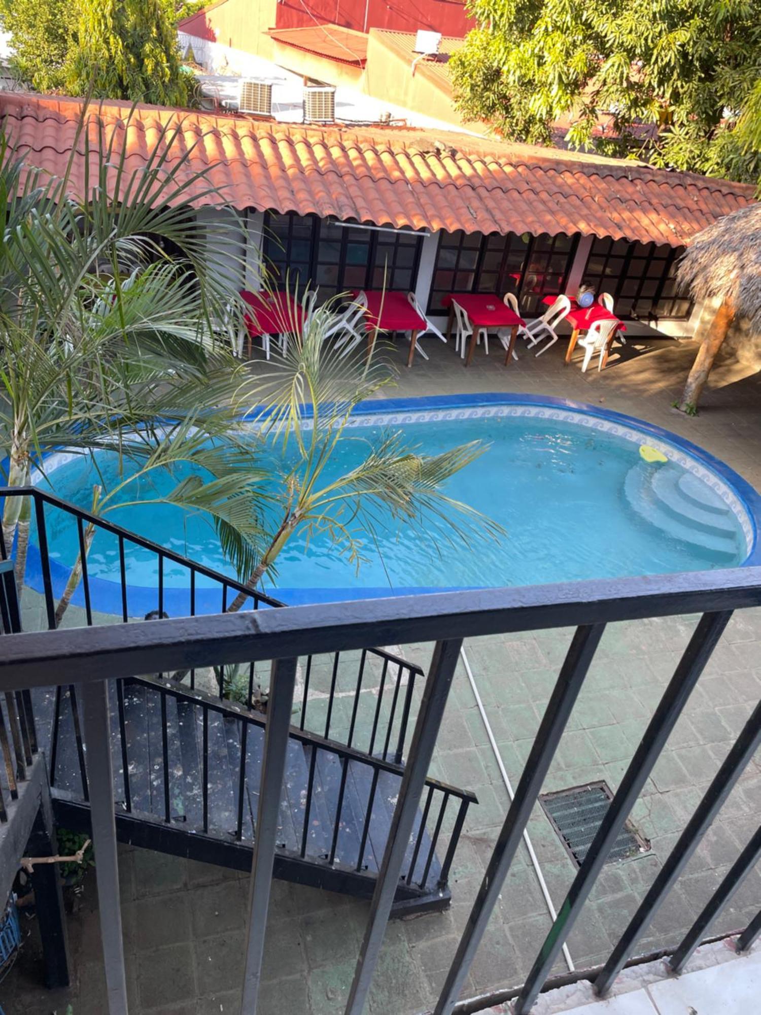 Managua Hotel Oasis Екстер'єр фото