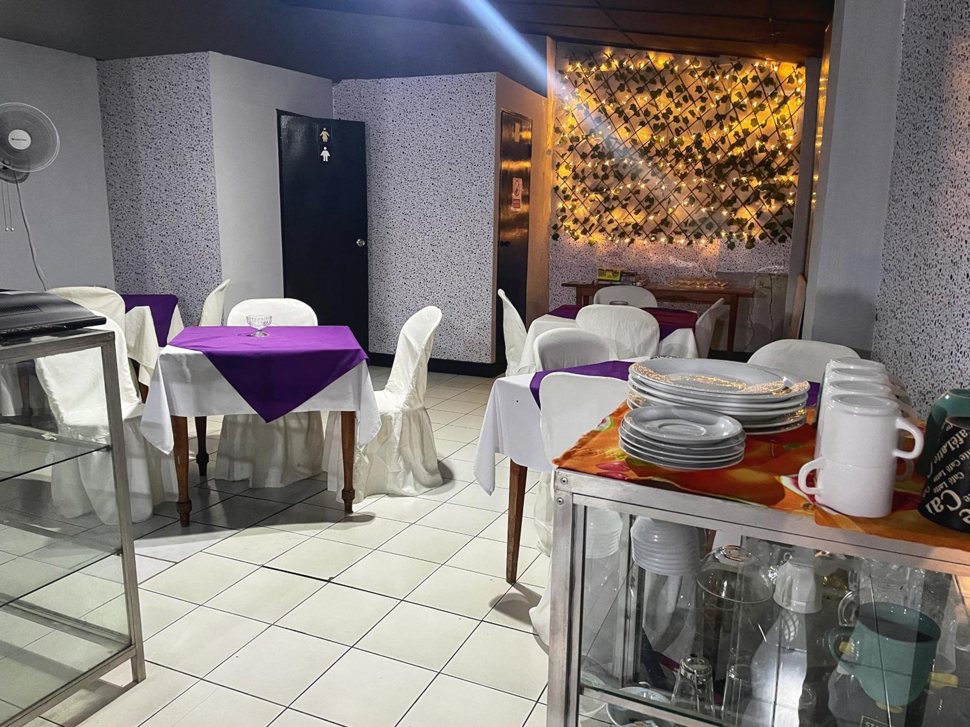 Managua Hotel Oasis Екстер'єр фото